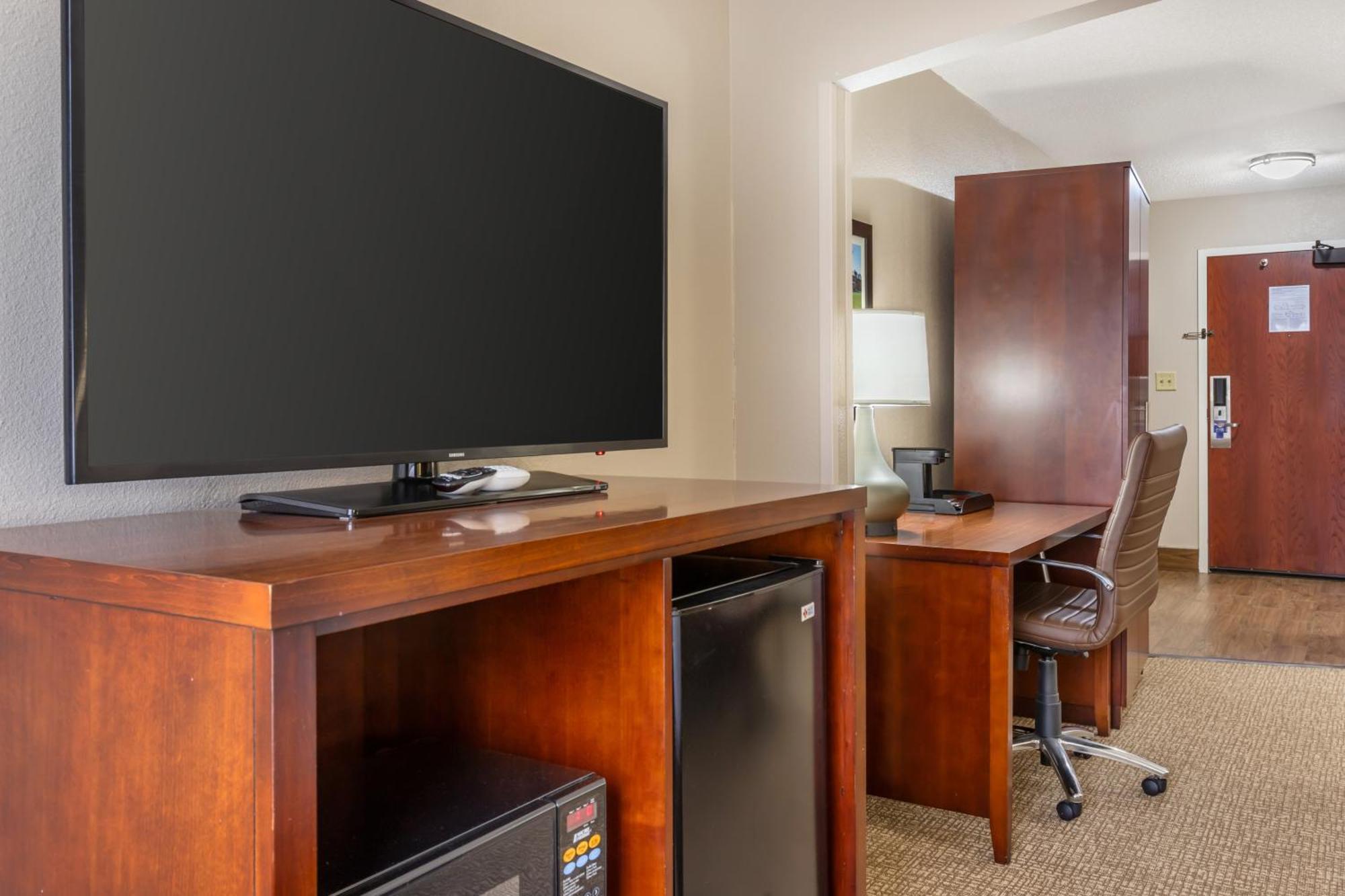 Comfort Inn & Suites Конуей Екстериор снимка