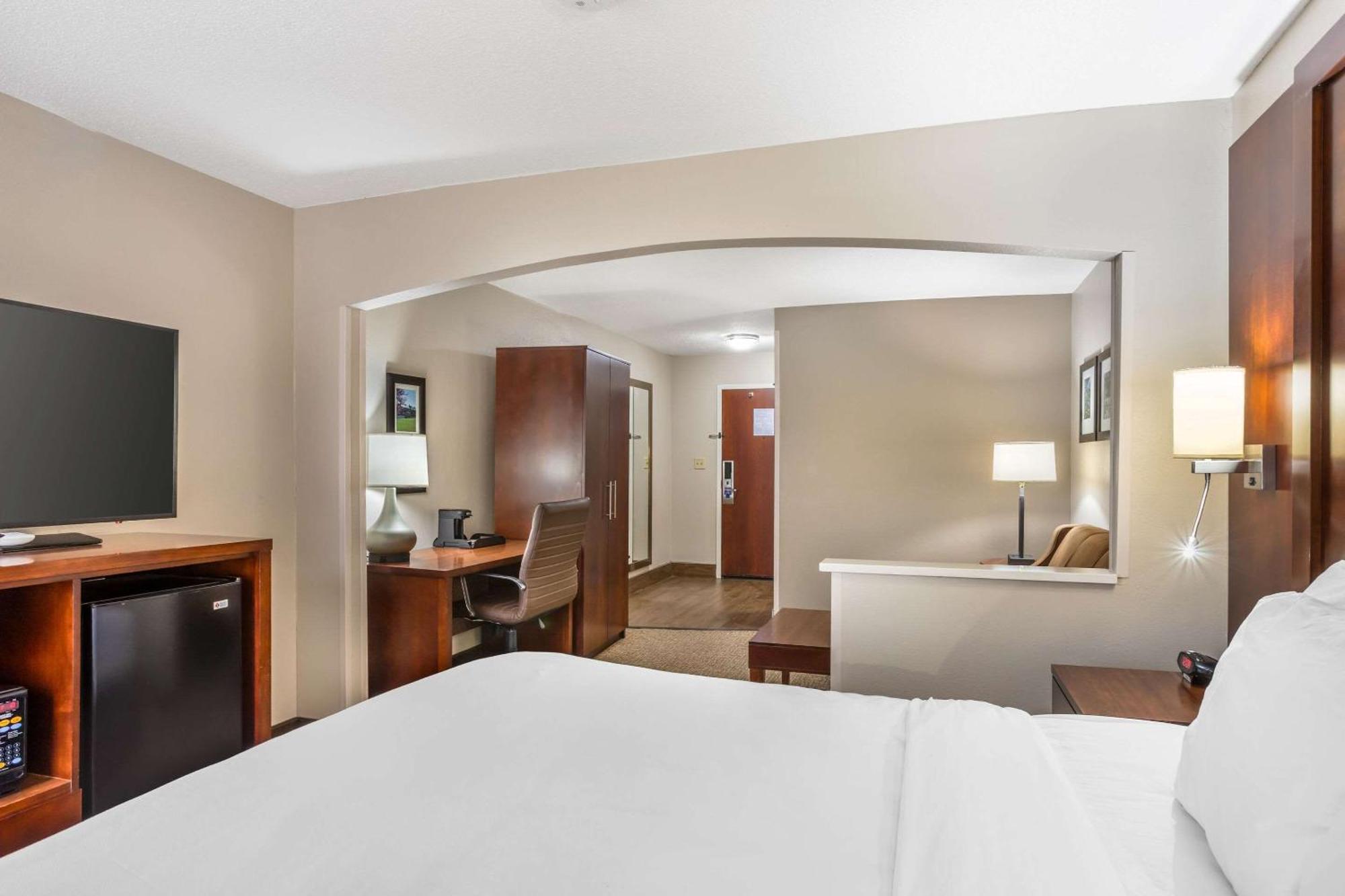 Comfort Inn & Suites Конуей Екстериор снимка