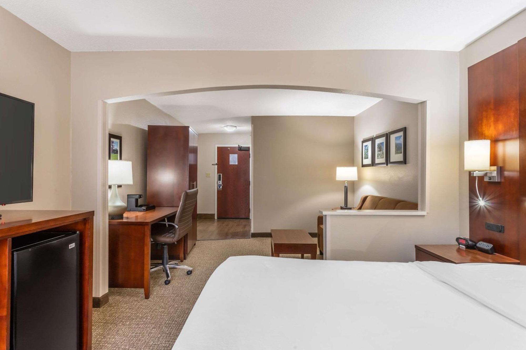 Comfort Inn & Suites Конуей Екстериор снимка